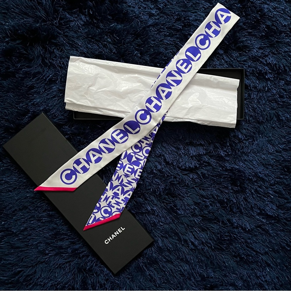 NEW CHANEL Blue, White, and Pink Silk Chanel Logo Twilly Scarf (New in Box) - Picture 8 of 9